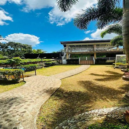 Oyo 1067 Villa Sofia At Silang Tagaytay City Esterno foto