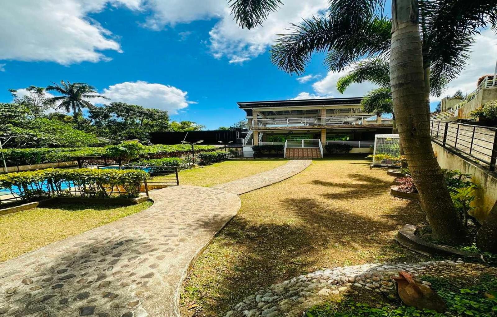 Oyo 1067 Villa Sofia At Silang Tagaytay City Esterno foto